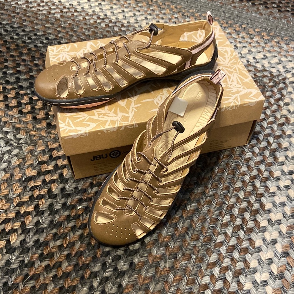 JBU Adventure On Sandals sz 9